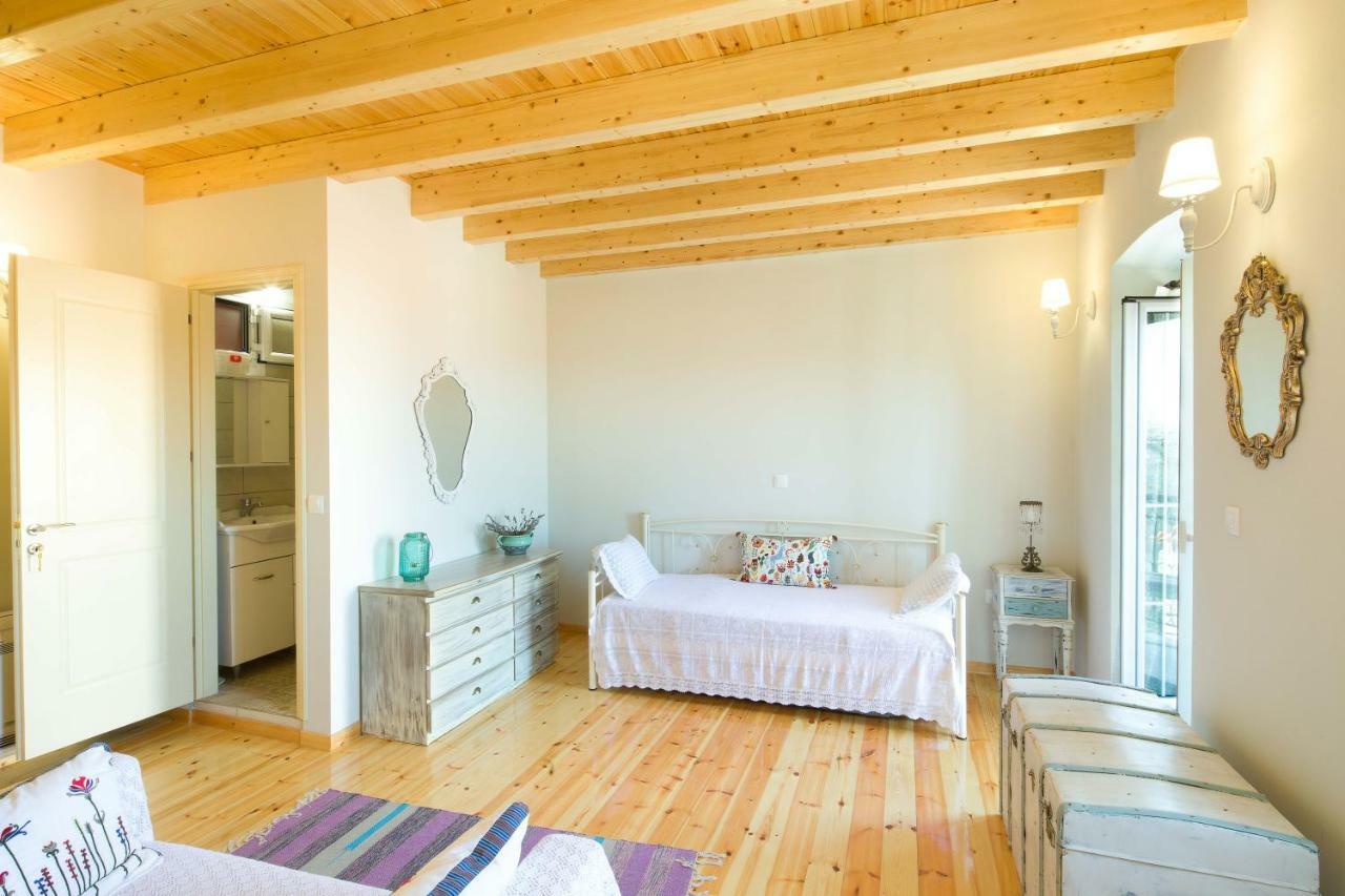 Mara'S Traditional Cottage Kato Pavliana Extérieur photo